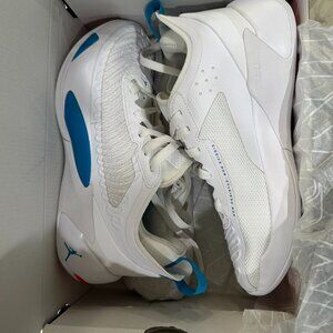 Women's Basketball Shoes